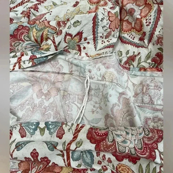 Pottery Barn Floral Duvet King With 2 Standard Shams- Red Blue Floral, EUC - Picture 8 of 12